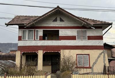 Casă cu 4 camere în Măneciu - 3