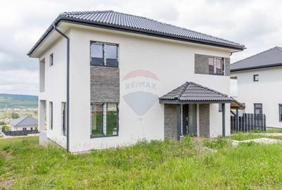 Casă individuală cu 4 camere cu Teren 757 Mp în Jucu de Sus - 2