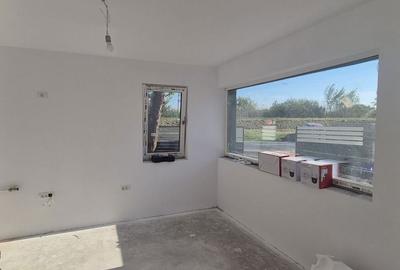 Casă cu 3 camere cu Teren 95 Mp în Plopi - 8