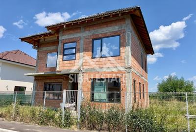 Casa individuala noua moderna curte mare Cartierul Tineretului, Sibiu