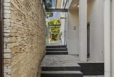 ARTSY LAKEFRONT VILLA | BANEASA - 33