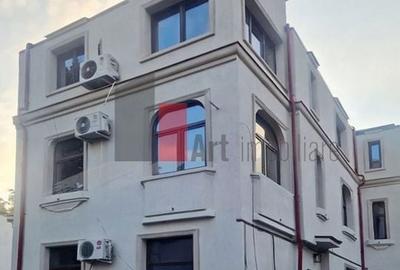 O vilă cu suflet, în inima unei oaze urbane,  D+P+2-190 mp utili - 1