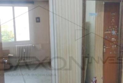 Metrou Titan apartament cu 3 camere - 13