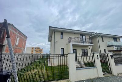 Duplex cu 4 camere cu Canalizare în Giroc - 1