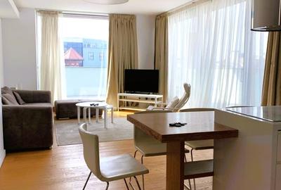 Apartament cu 3 camere decomandat în P-ța Victoriei - 2