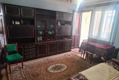 Apartament cu 2 camere decomandat în Podu Roș