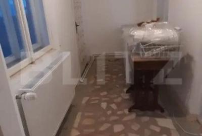 Casă cu 5 camere cu Teren 2348 Mp în Găești - 9