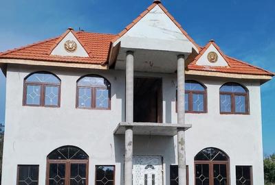 Casă cu Teren 1202 Mp în Ghilad - 4