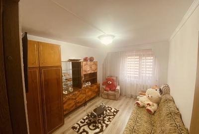 Apartament cu 3 camere decomandat în Războieni - 4