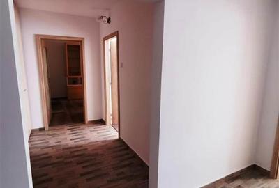 Apartament cu 2 camere decomandat, mobilat în Alexandru cel Bun - 11