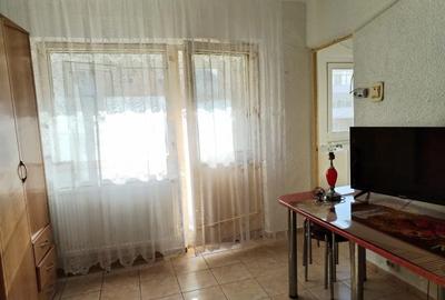 Garsonieră decomandată în Central - 3