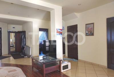 Casa 200 mpu 4 camere curte si gradina zona linistita Talmaciu - 3