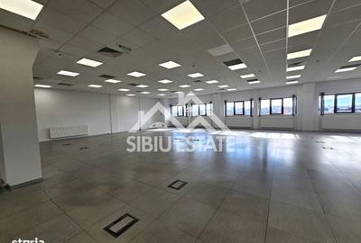 Spațiu comercial, de 580 mp, în Central - 3