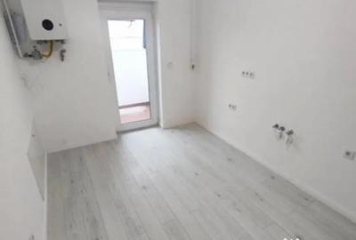 Apartament cu 4 camere decomandat în Tineretului - 9