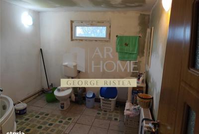 Casă cu 4 camere decomandat în Românești - 1