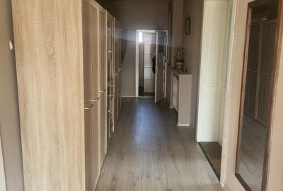 Casa de vânzare +teren - 10