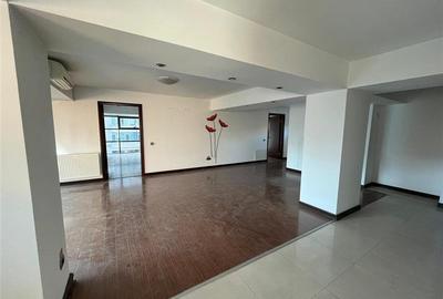 Birou, de 120 mp, în Unirii - 14