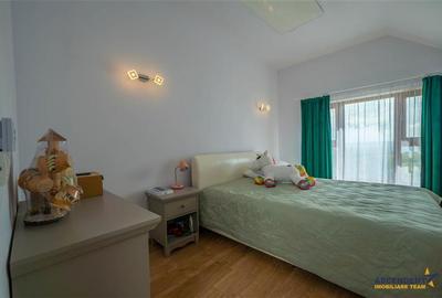 Casă cu 9 camere cu Teren 1750 Mp în Pestișu Mic - 16