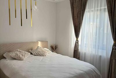 Casă cu 3 camere cu Teren 250 Mp în Malu Mare - 2