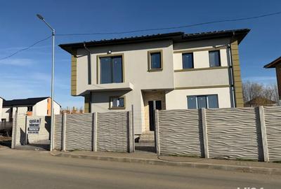 Casă cu Teren 330 Mp în Central