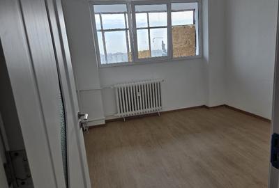 Apartament cu 3 camere decomandat în Drumul Taberei - 3