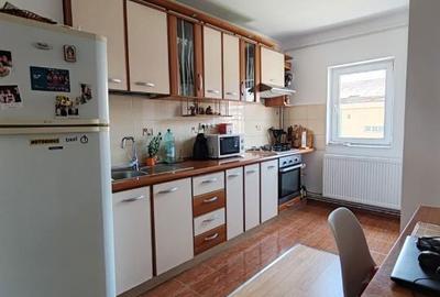 Apartament cu 3 camere decomandat în Central - 5