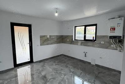 Casă cu 3 camere în Cordun - 3