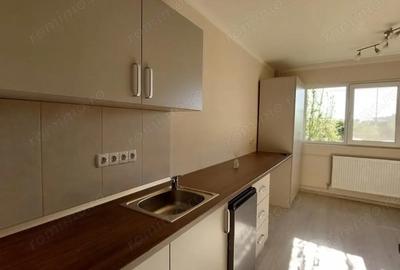 Garsonieră nedecomandată în Central - 3