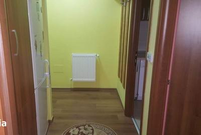 Garsonieră decomandată, mobilată în Iris