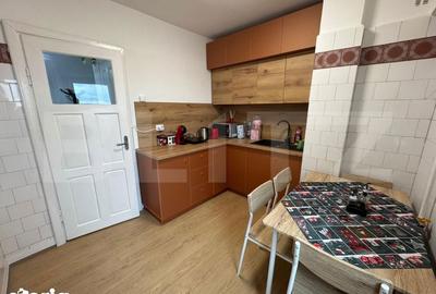 Apartament cu 4 camere în Central - 12