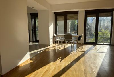 Apartament cu 2 camere decomandat în Lacul Tei