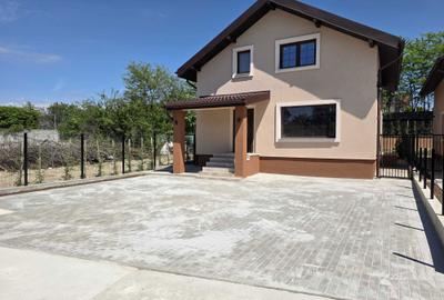Casă cu 4 camere în Păulești - 3