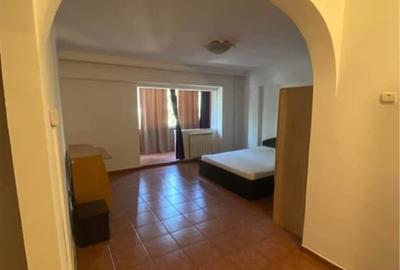 Garsonieră decomandată în Gară - 4