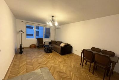 Apartament cu 2 camere decomandat, mobilat în Ultracentral