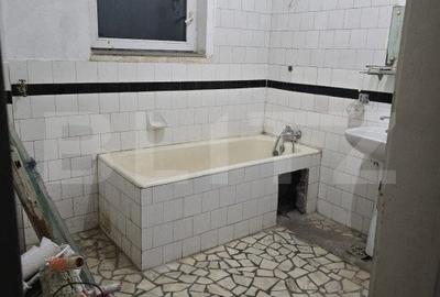 Casa cu 5 camere, 2 etaje, 145 mp zona Titulescu - 14