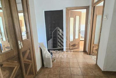 Apartament cu 2 camere decomandat în Lipovei