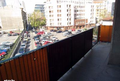 Apartament cu 3 camere în Ultracentral