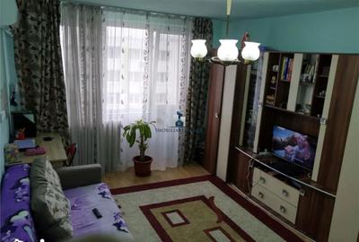 Apartament cu 3 camere semidecomandat în Giurgiului - 2