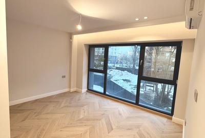 Apartament cu 4 camere semidecomandat în Băneasa - 6