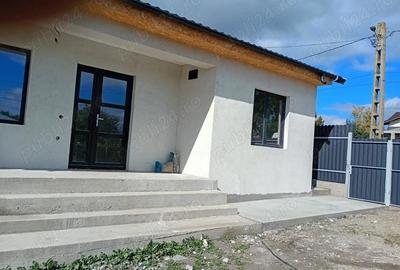 Casă cu 3 camere cu Teren 450 Mp în Șivița - 7