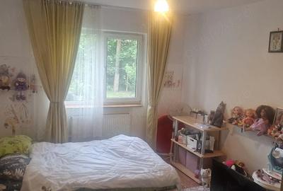 Apartament cu 3 camere semidecomandat în Central - 2