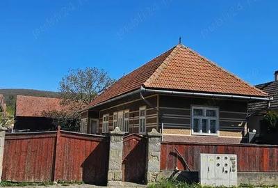 Vand casa in Covasna Voinesti - 2