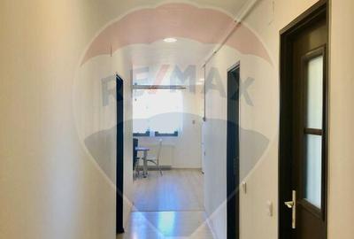 Apartament in zona Centrala, et.1, curte privata. - 6