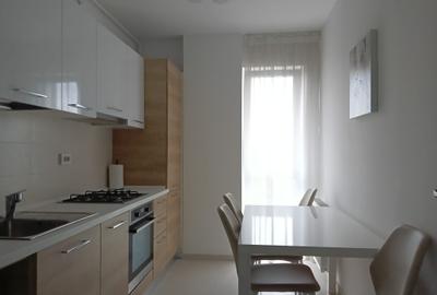 Ap 2 camere, lux (Mobexpert),central proprie, terasa, loc de parcare acoperit