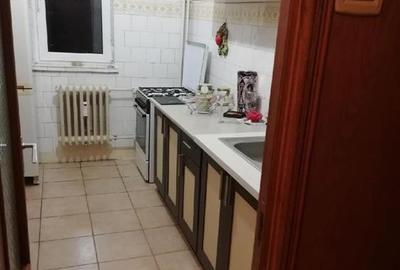 Apartament cu 3 camere semidecomandat în Tătărași - 1
