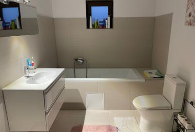Vand sau schimb casa 4 camere cu 2600 mp teren, Central, Reghin, Mures - 12