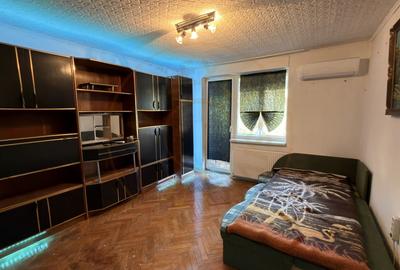 Apartament cu 2 camere decomandat în Carei - 2