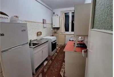 Apartament cu 2 camere decomandat în Cornișa - 4