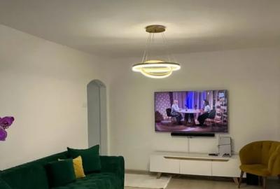 Apartament cu 2 camere semidecomandat, mobilat în Km 4