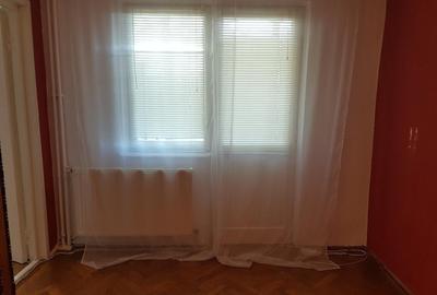 Apartament doua camere, nedecomandat, etaj doi, liber, pe Stadionului - 3